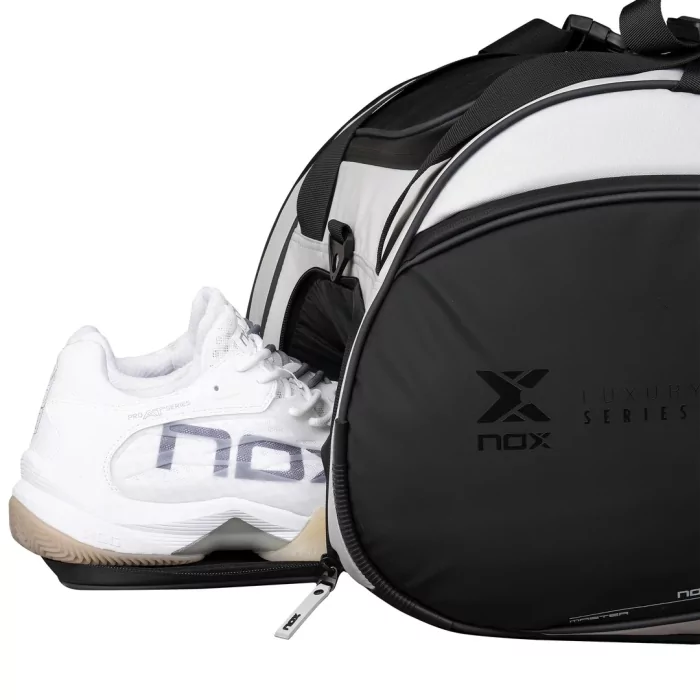 Nox Luxury Master Series PadelBag Nox Luxury Master Series PadelBag