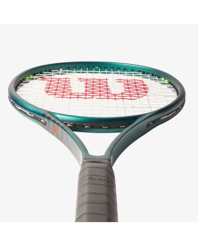 Wilson Blade 98 (18 x 20) Wilson Blade 98 (18 x 20)