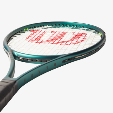 Wilson Blade 98 (18 x 20) Wilson Blade 98 (18 x 20)