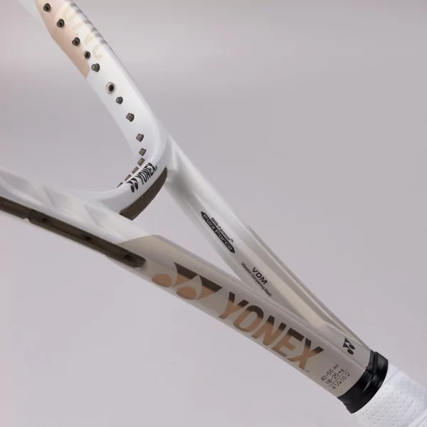 Yonex Vcore 100L Yonex Vcore 100L