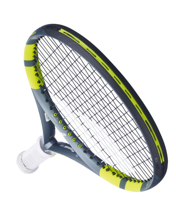 Pallina da tennis Babolat Pure Aero Junior 26 2026, racchetta da bambino con telaio grigio-nero e corde bianche, dettagli gialli