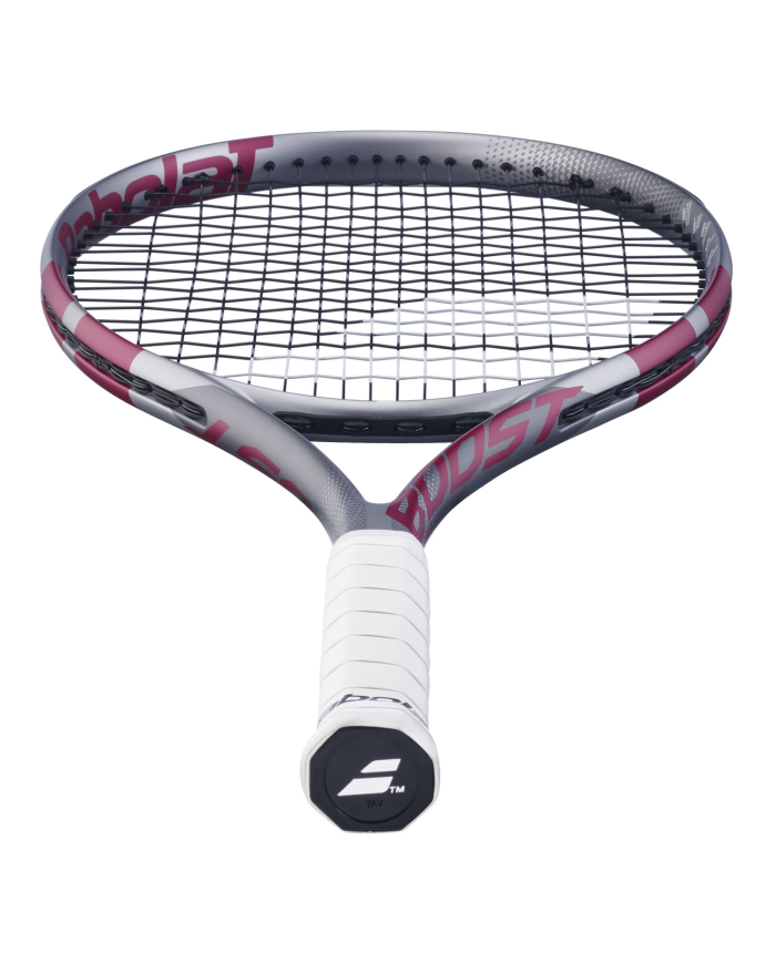 Racchetta da tennis Babolat Boost Aero Pink 2026 con telaio grigio-rosa, stringa nera e impugnatura bianca.