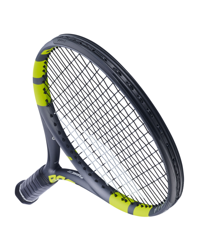 Racchetta da tennis Babolat Boost Aero S Grey/Yellow 2026, scheletro nero scuro con corde nere e impugnatura nera.