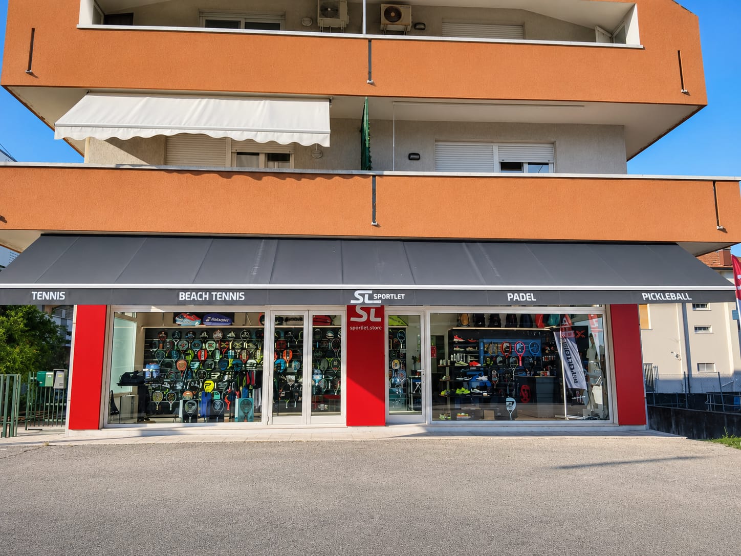 negozio sportlet store misano adriatico